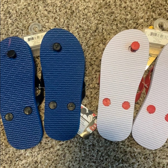 Two pairs Mickey Mouse kids flip flops - Picture 2 of 5